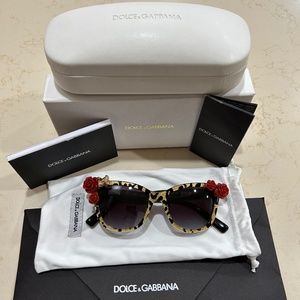 DOLCE & GABBANA child sunglasses